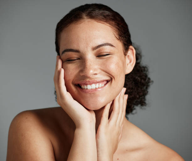 Comment évolue le visage avec l’âge selon le profil ?