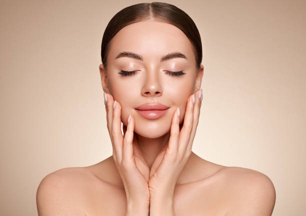 Quels soins sont recommandés pour un visage asymétrique ?